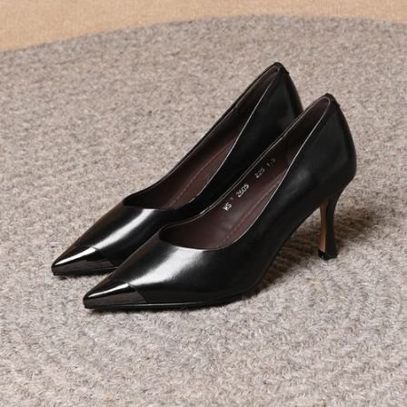 金属尖头细跟高跟鞋女新款百搭舒适软皮通勤职业一脚蹬浅口单鞋