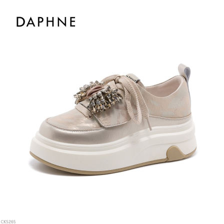 达芙妮厚底休闲鞋女2026春季新款增高百塔时尚板鞋水钻小白鞋LL