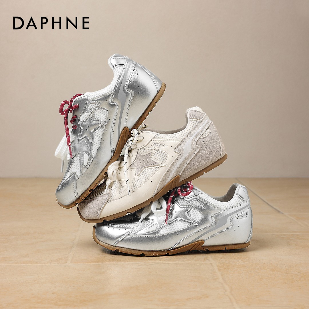 【宋茜代言】达芙妮春季复古新款千金风软底舒适百搭休闲平底德训鞋主图