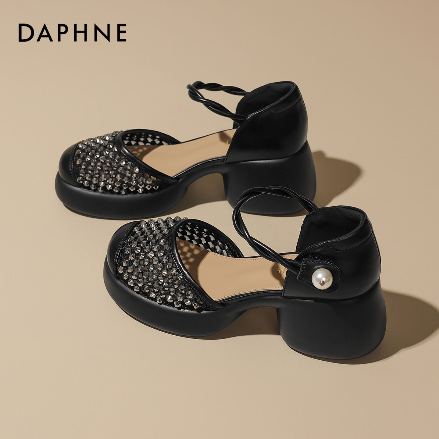 达芙妮厚底增高松糕鞋女士休闲法式百搭夏季包头时装一字带凉鞋S主图