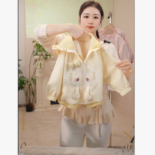 MOMOCO春季新款女童玩偶时尚休闲舒适防风外套78530138020主图