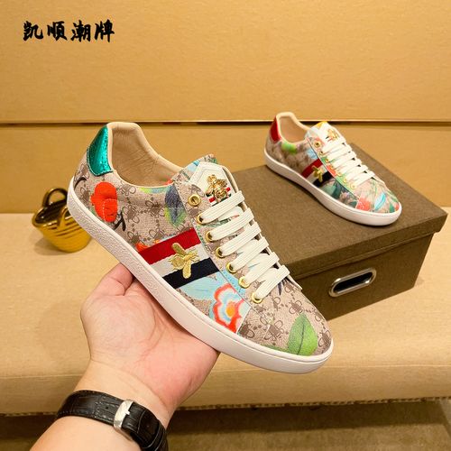 虎年潮流潮鞋小蜜蜂低帮鞋新款潮牌轻奢印花鞋男潮鞋休闲板鞋韩版主图