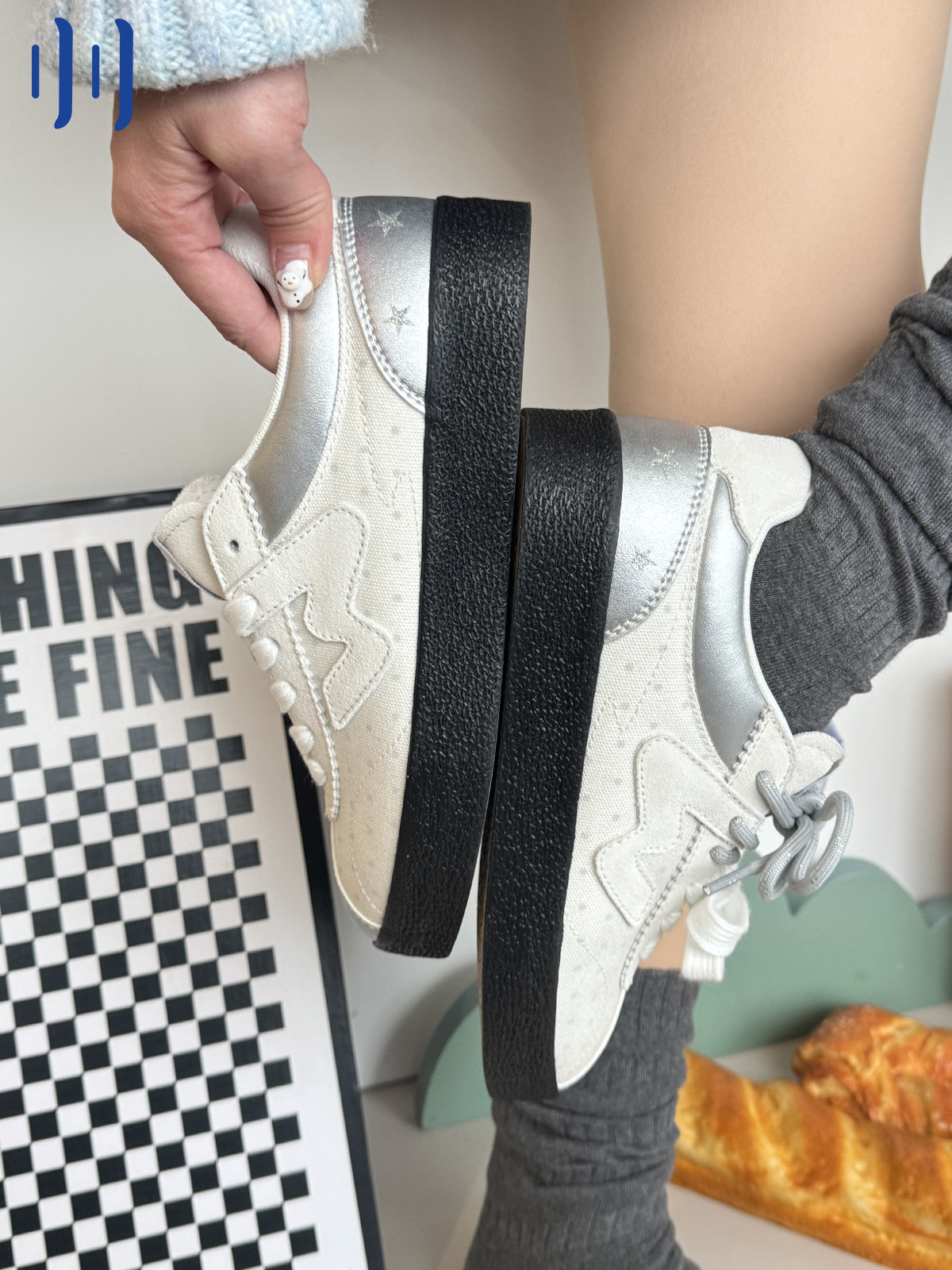 顽刻ollieskate白银拼色波点生胶底W系列春季男女国潮德训滑板鞋主图