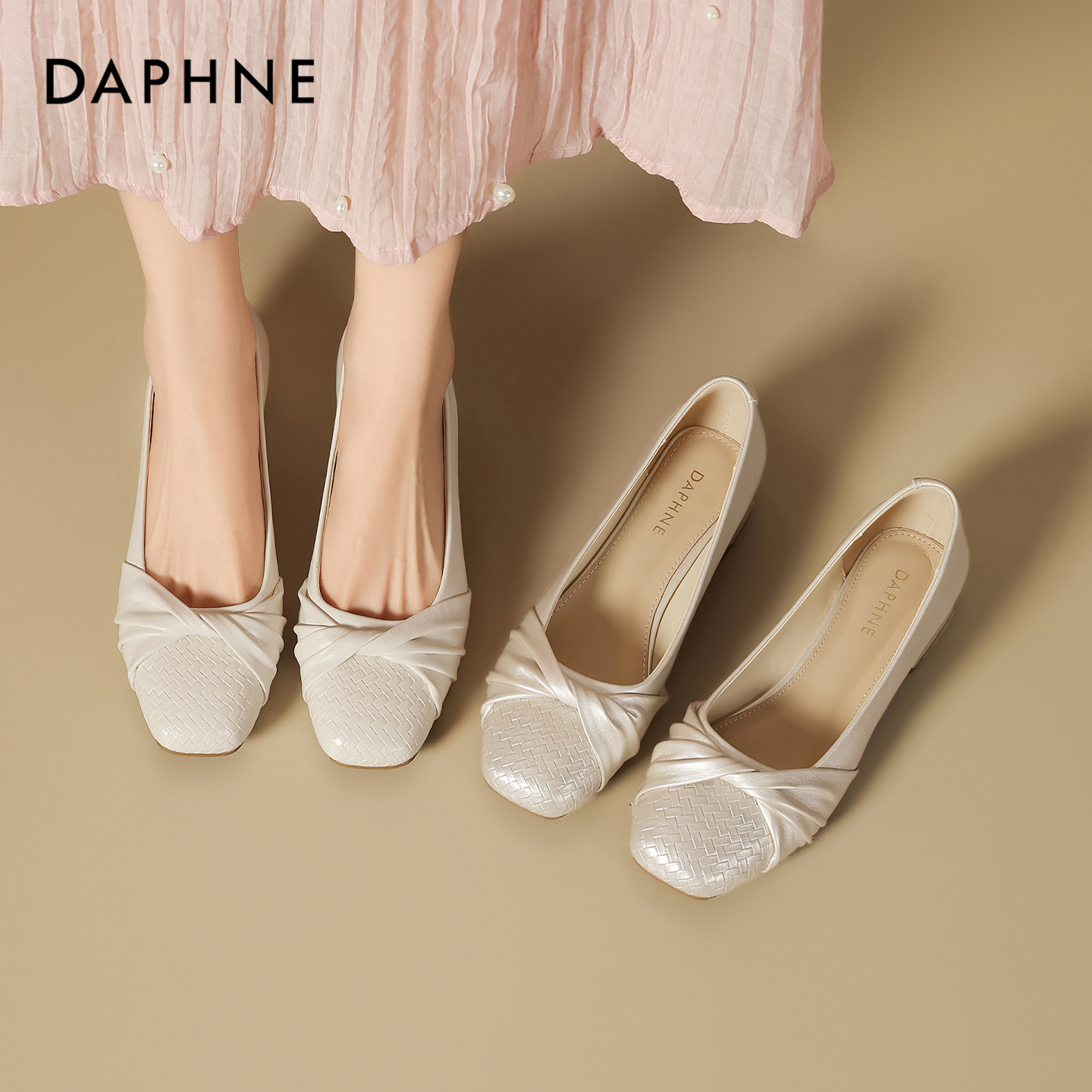 达芙妮春季新款法式复古女鞋方头浅口百搭粗跟玛丽珍单鞋平底女主图