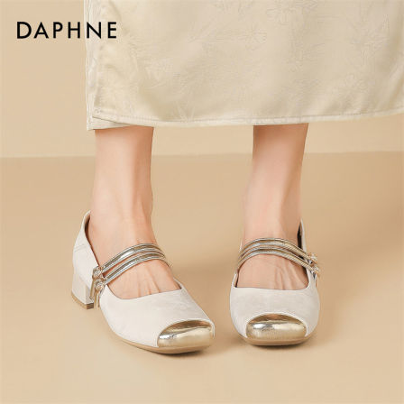 达芙妮夏季新款单鞋复古凉鞋配裙子休闲浅口时装一字带低粗跟鞋