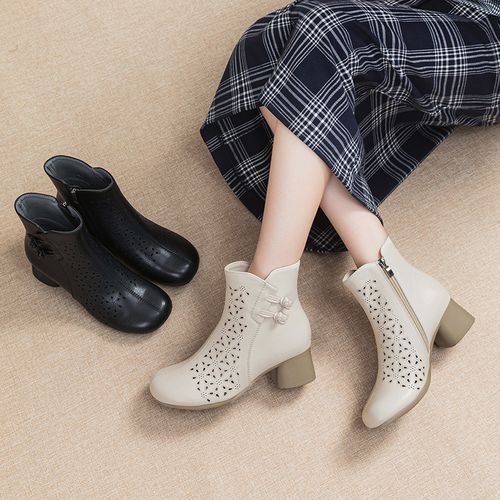 2026春秋爆款透气中跟压花洞洞鞋复古短靴女百搭舒适女鞋26133主图