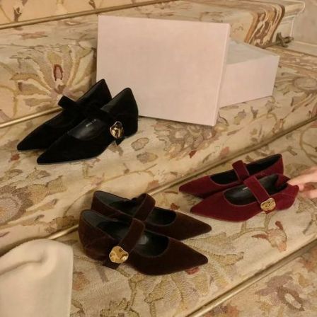 2026春季内增高5cm法式小尖头金扣丝绒粗跟单鞋