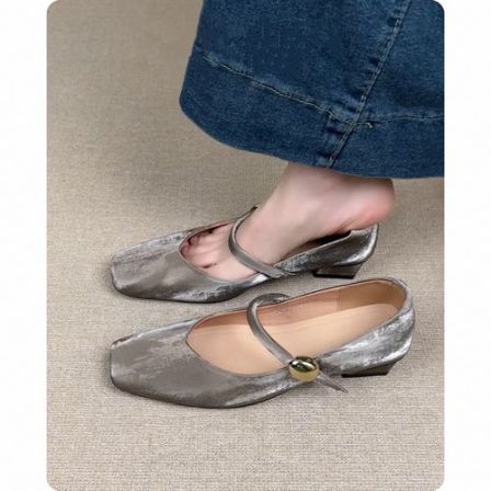 小羊皮2026款法式单鞋女方头绝美低跟芭蕾鞋复古一字带扣玛丽珍鞋