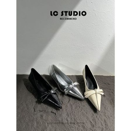 【老曹说鞋】单鞋女尖头蝴蝶结浅口鞋法式粗跟中跟银色时尚气质鞋子