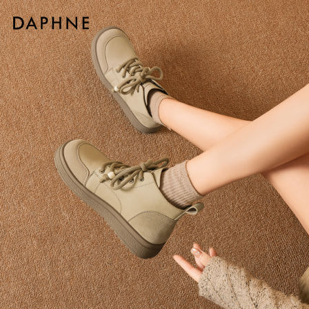 达芙妮新款复古秋冬港风女鞋英伦风系带百搭圆头厚底增高时尚短靴