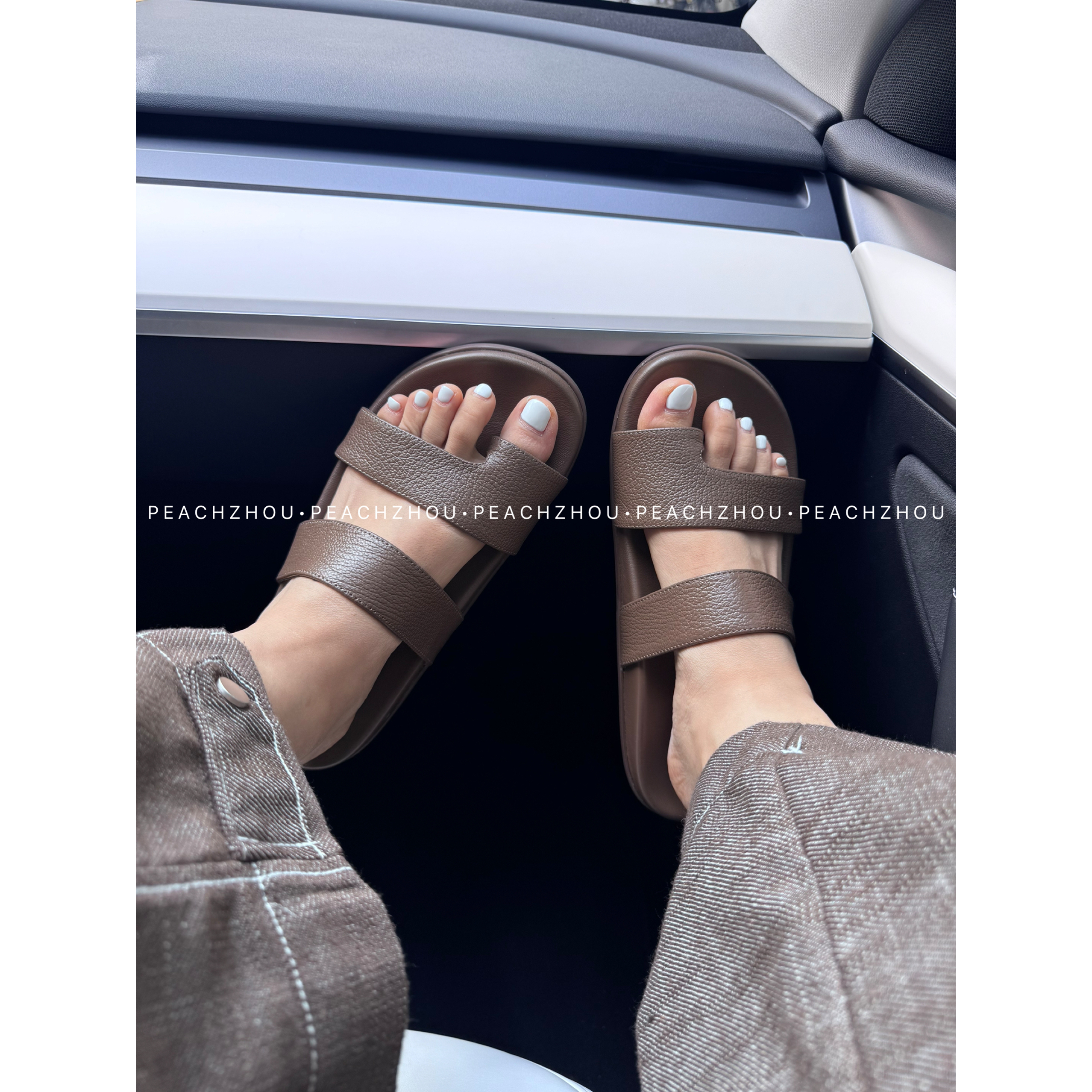 『PEACHZHOU』肌理羊皮Row风套趾平底拖鞋休闲百搭外穿一字凉拖女鞋主图