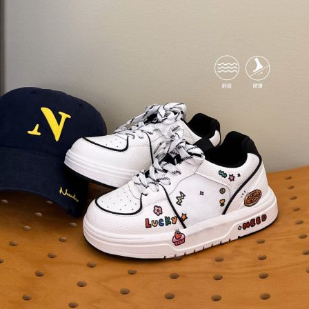 2026早春儿童鞋子休闲鞋男童撞色中大童童装运动鞋板鞋603278O1