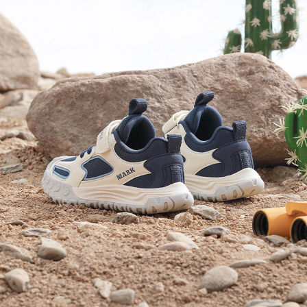 马克华菲男童网面板鞋春季透气百搭中大童休闲鞋轻便拼色儿童跑鞋