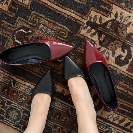 iLEFT左边日常穿搭配饰 时尚小猫跟尖头鞋 胖脚显瘦皮单鞋