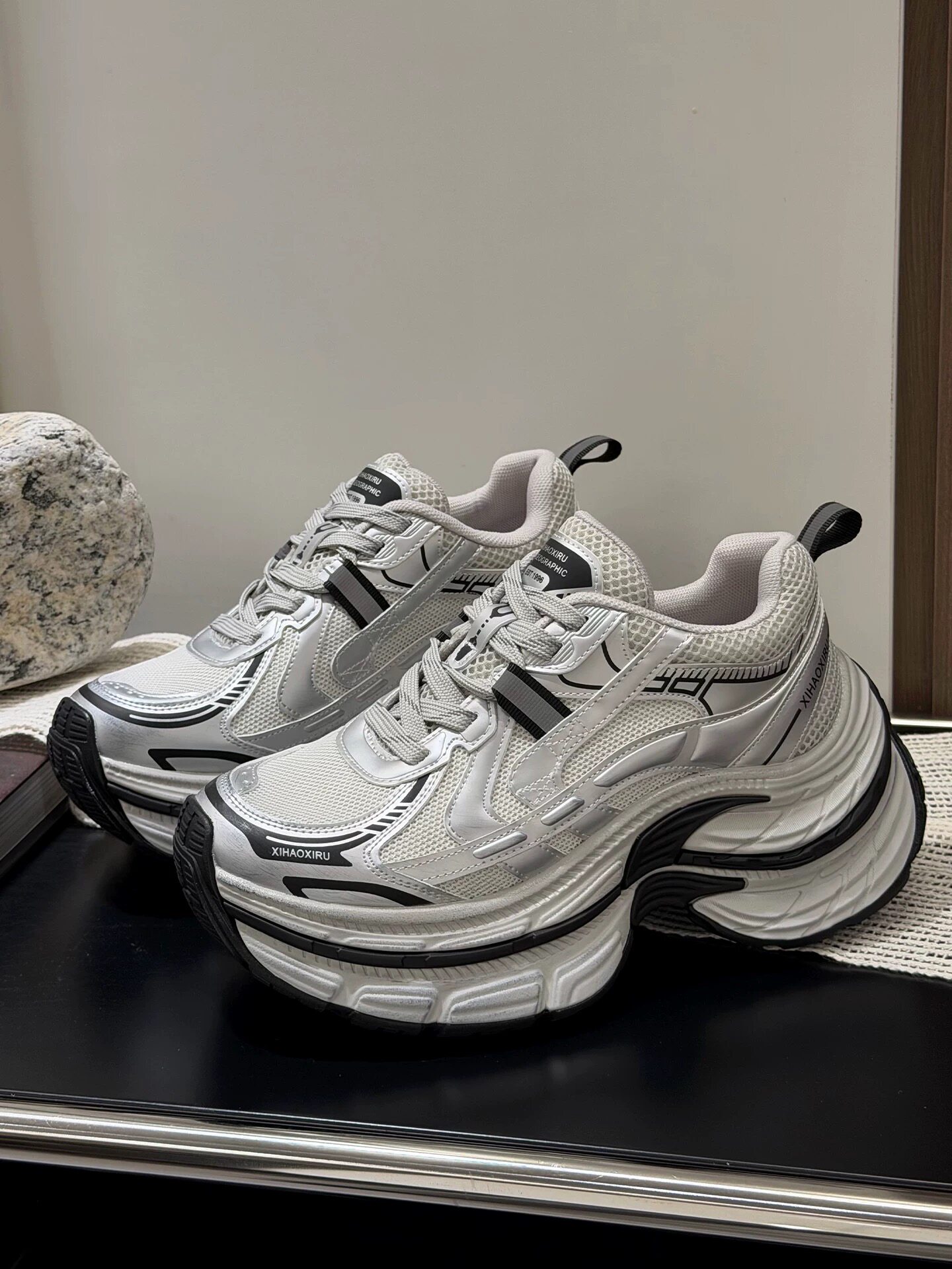 2026新款时尚休闲鞋女厚底增高运动鞋百搭舒适透气老爹鞋主图