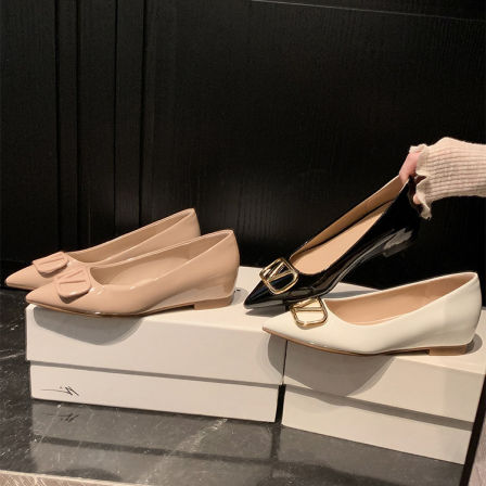 【sheii苏茵茵】巴黎V扣鞋~4cm内增高尖头浅口平底单鞋女ol通勤鞋