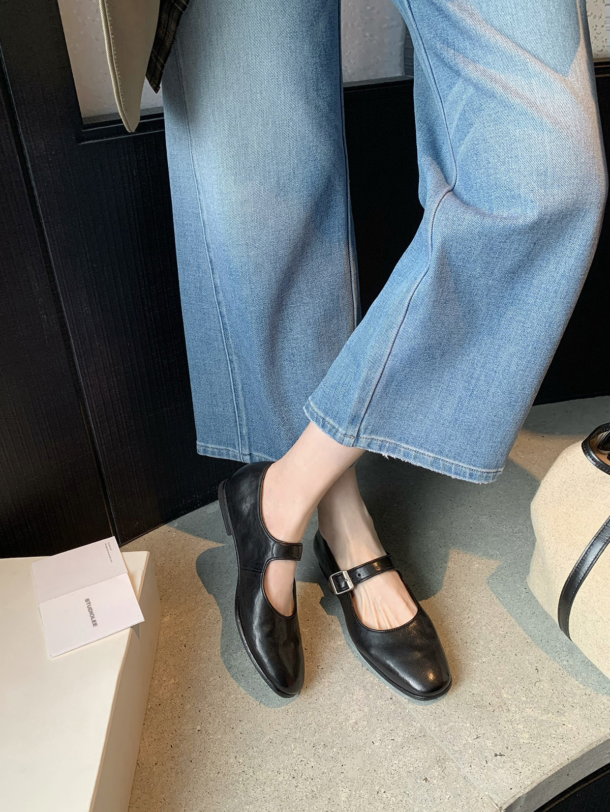 葡萄妈studiolee 早春新款质感马皮手工感圆头一字带玛丽珍鞋女主图