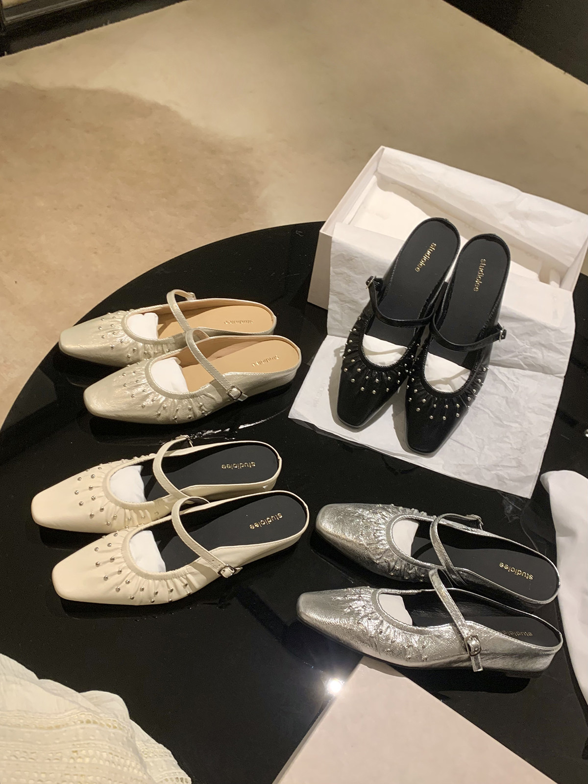 葡萄妈studiolee 跟高3.5cm~法式钉珠褶皱浅口一字带穆勒半拖鞋女主图