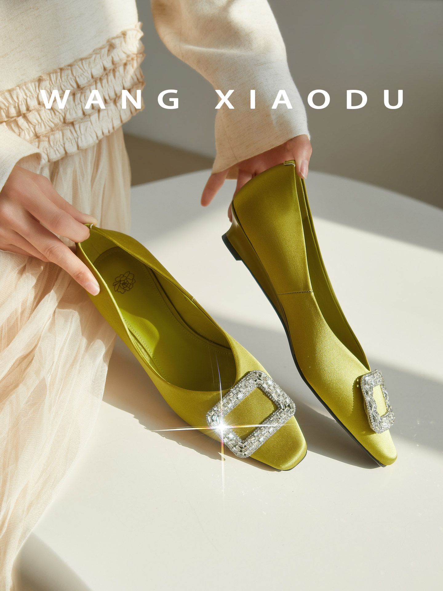 【王小毒】爱人眼眸●3cm亮钻方扣坡跟鞋女小方头高级感真丝单鞋主图