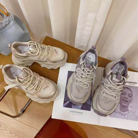 VK定制 韩版真皮时尚休闲运动鞋女15357