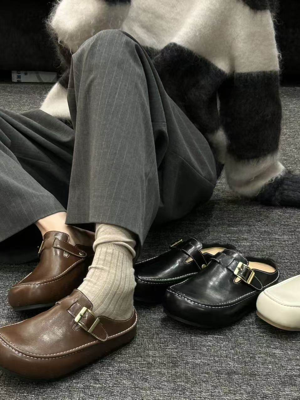 H55女鞋柏林季2026春季新款油蜡质感复古平底简约现代风勃肯鞋女主图