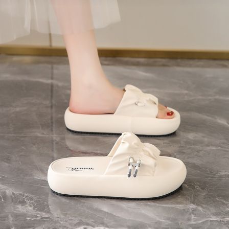 拖鞋女夏季外穿2026新款高级感法式绝美不累脚厚底海边沙滩凉拖鞋