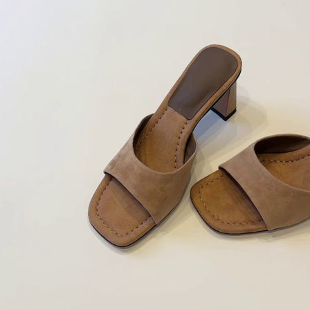 Wheat house ~！气质简约风方头高跟一字拖鞋女露趾磨砂粗跟凉拖