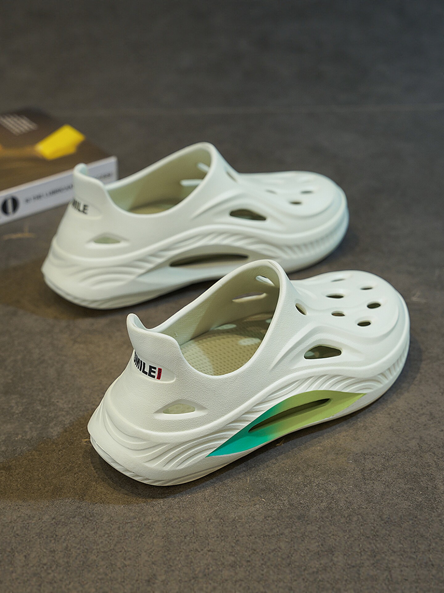 洞洞鞋女款夏季外穿2026新款包头沙滩雨鞋厚底增高可下水涉水凉鞋主图