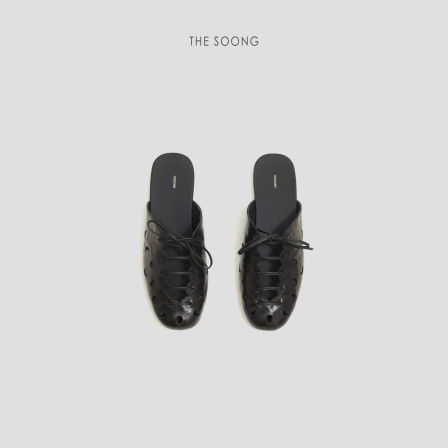 THESOONG/复古随性 手工镂空系带羊皮包头一脚蹬拖鞋HWXZ8626