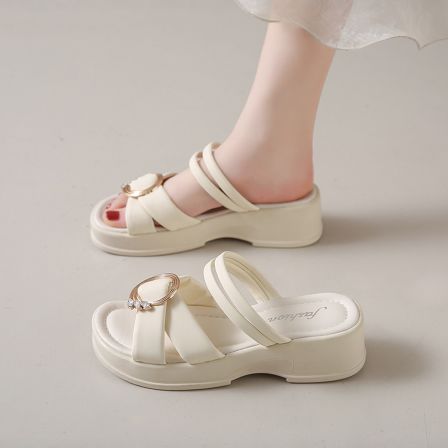 超轻拖鞋女款2026新款夏季一鞋两穿配裙子凉鞋海边外穿增高沙滩鞋