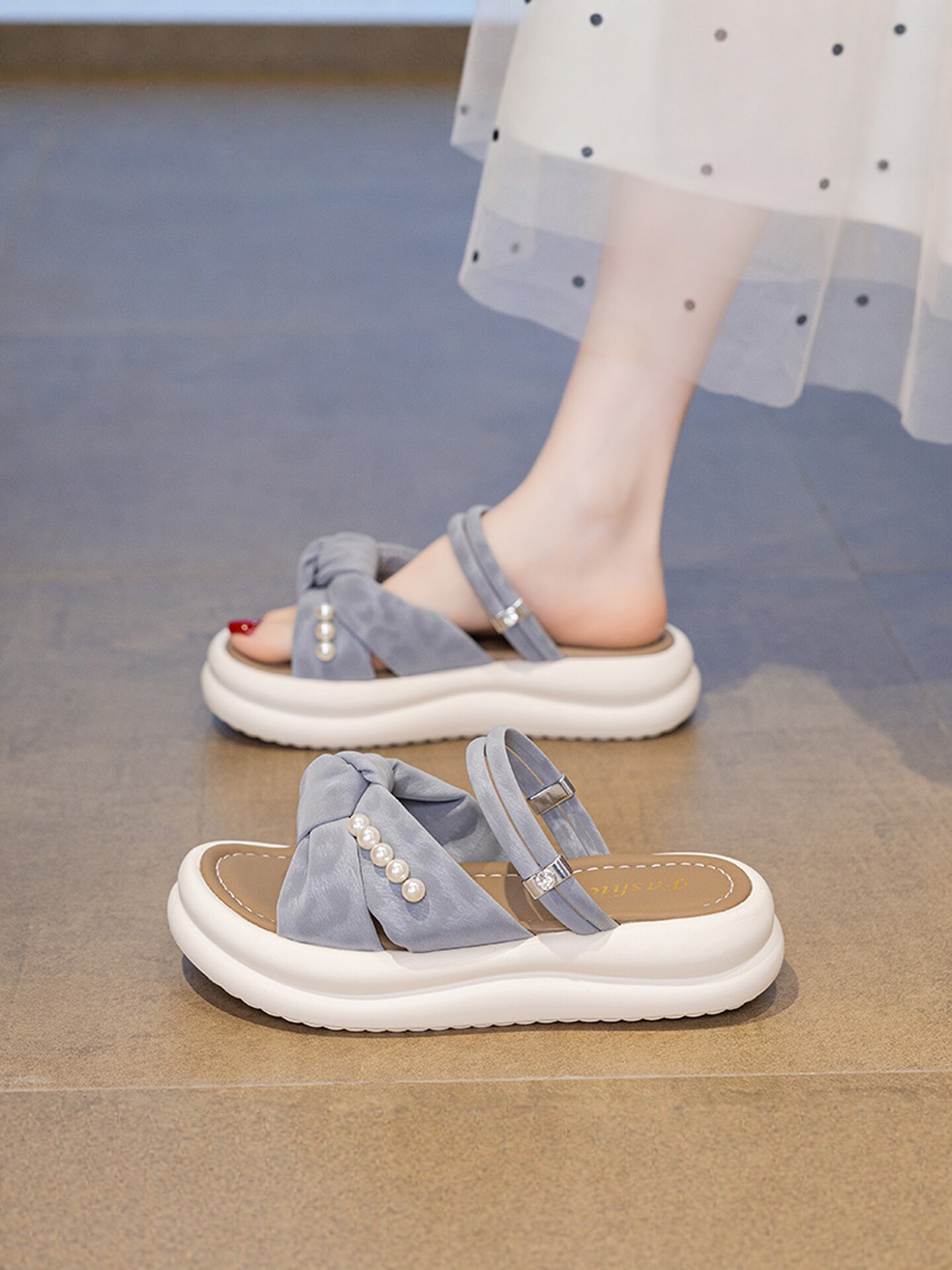 仙女风两穿凉鞋女款夏季外穿2026新款孕妇一字凉拖厚底罗马沙滩鞋主图