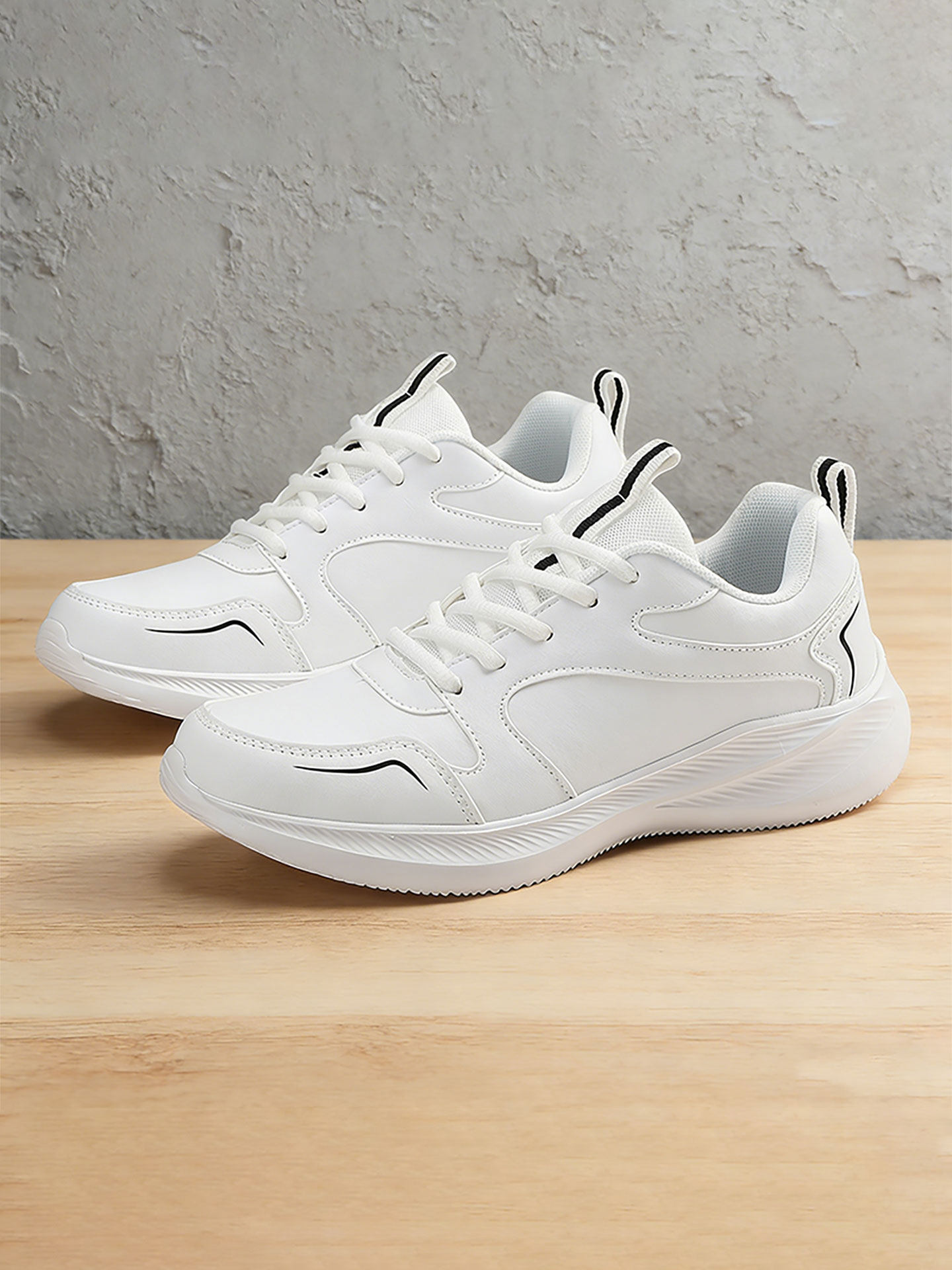 白色运动鞋皮面防水男女款学生百搭小白鞋防臭软底超轻青少年跑鞋主图