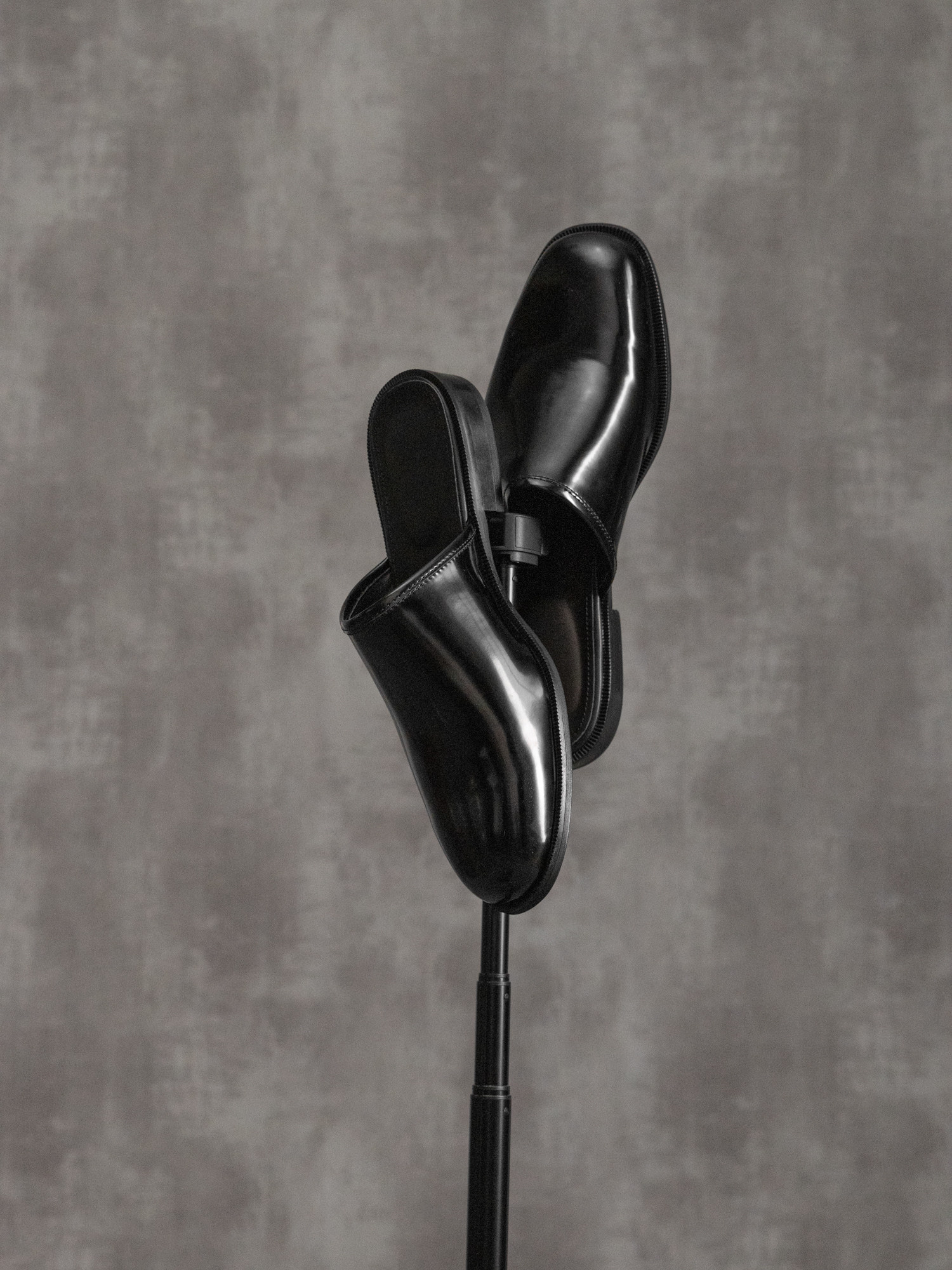 TBOF【老钱度假】亮面牛皮半包头皮鞋 慵懒一脚蹬穆勒鞋 酒店拖鞋主图