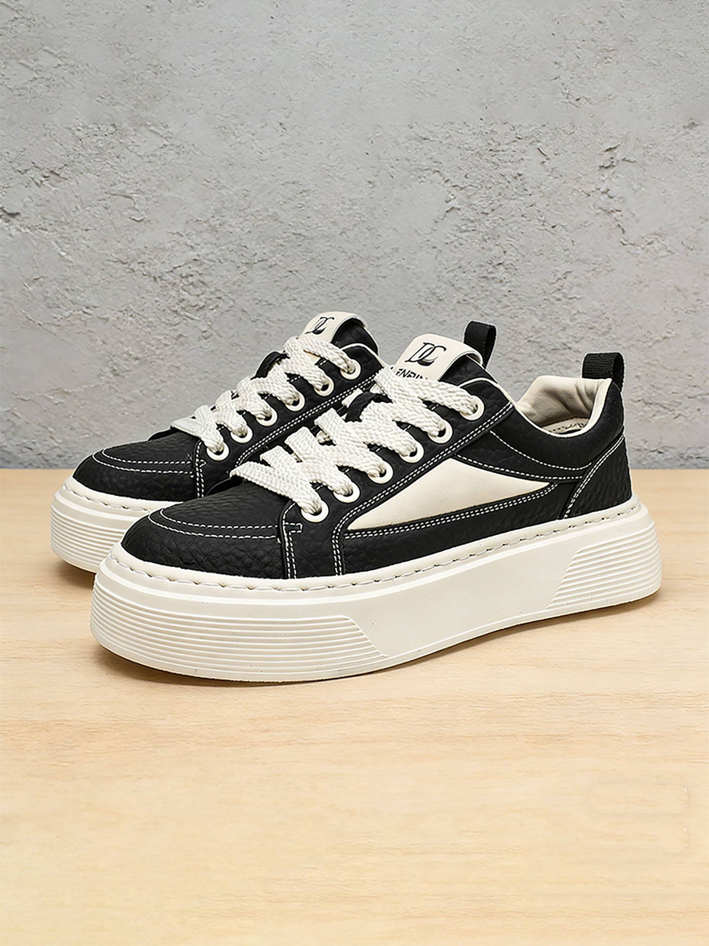 休闲鞋男款2026新款春季男鞋防水防滑增高厚底青少年潮牌男士板鞋主图