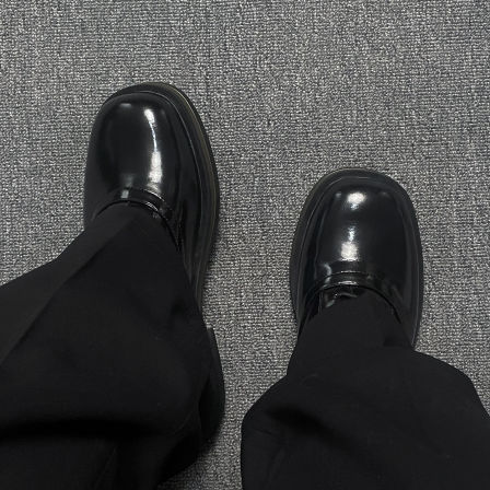 漆皮皮鞋男款结婚新郎高级感方头老钱风乐福鞋小众休闲厚底德比鞋