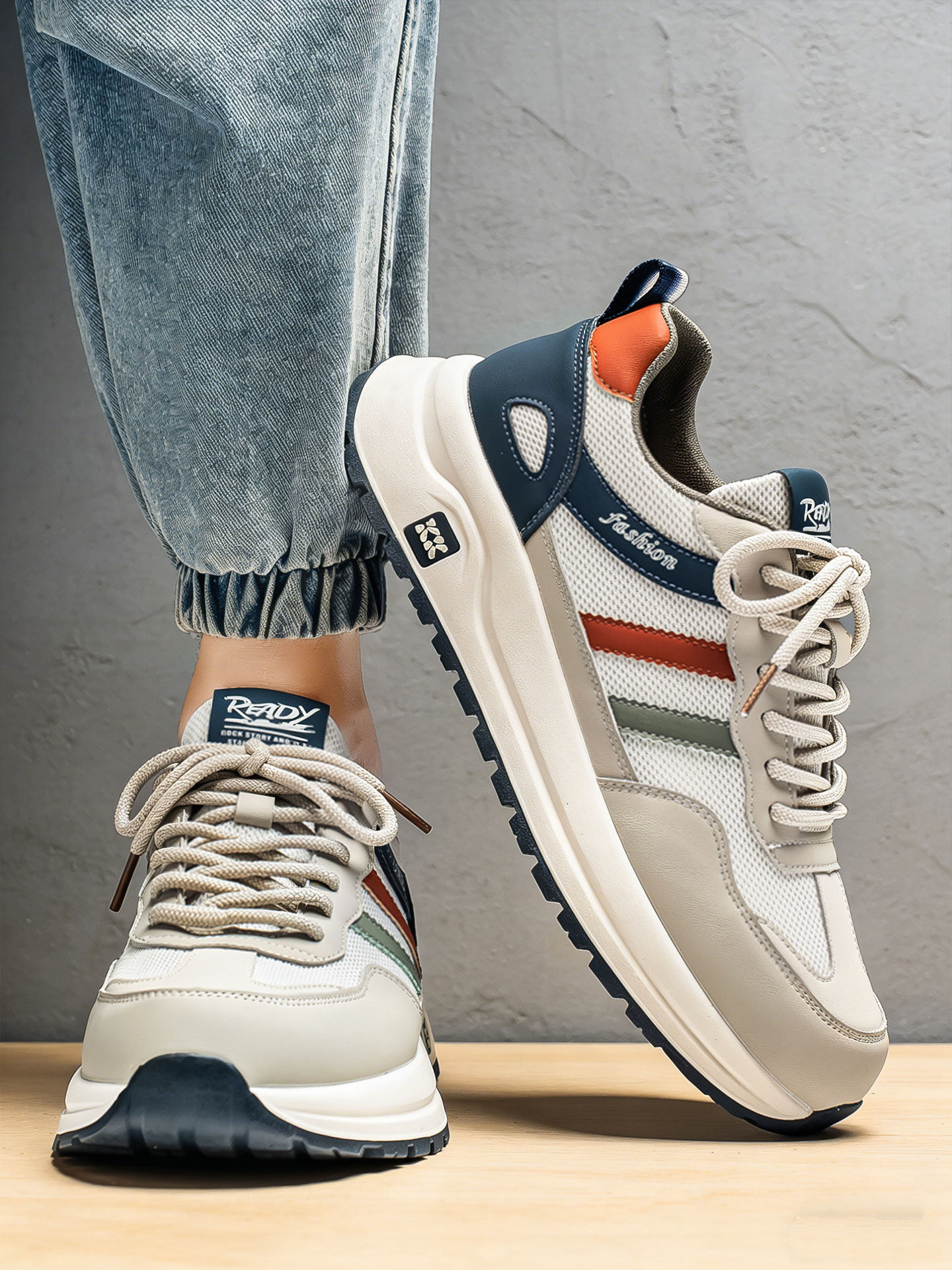 鞋子男鞋2026新款青少年运动潮鞋透气网面男款防滑软底休闲阿甘鞋主图