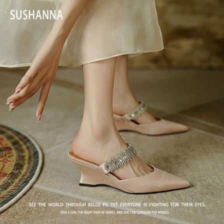 水钻包头半拖鞋子女士外穿春夏季新款法式绝美坡跟穆勒女鞋凉拖鞋