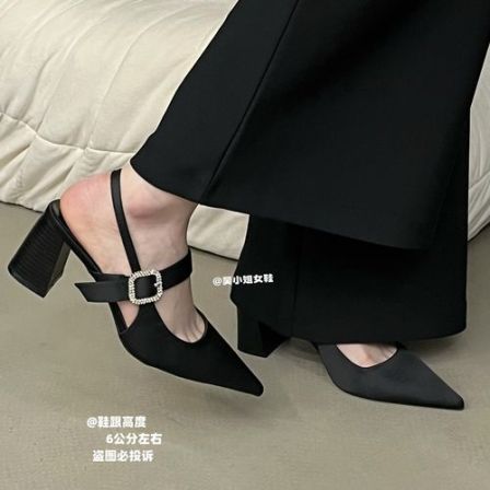 6公分！2026夏季新款小众设计尖头粗跟绸缎高跟鞋时尚百搭后空凉鞋