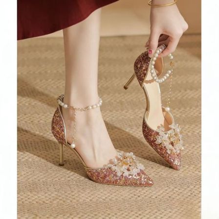 婚鞋新娘鞋红色配秀禾服婚纱两用不累脚绑带性感订婚高跟鞋高级感