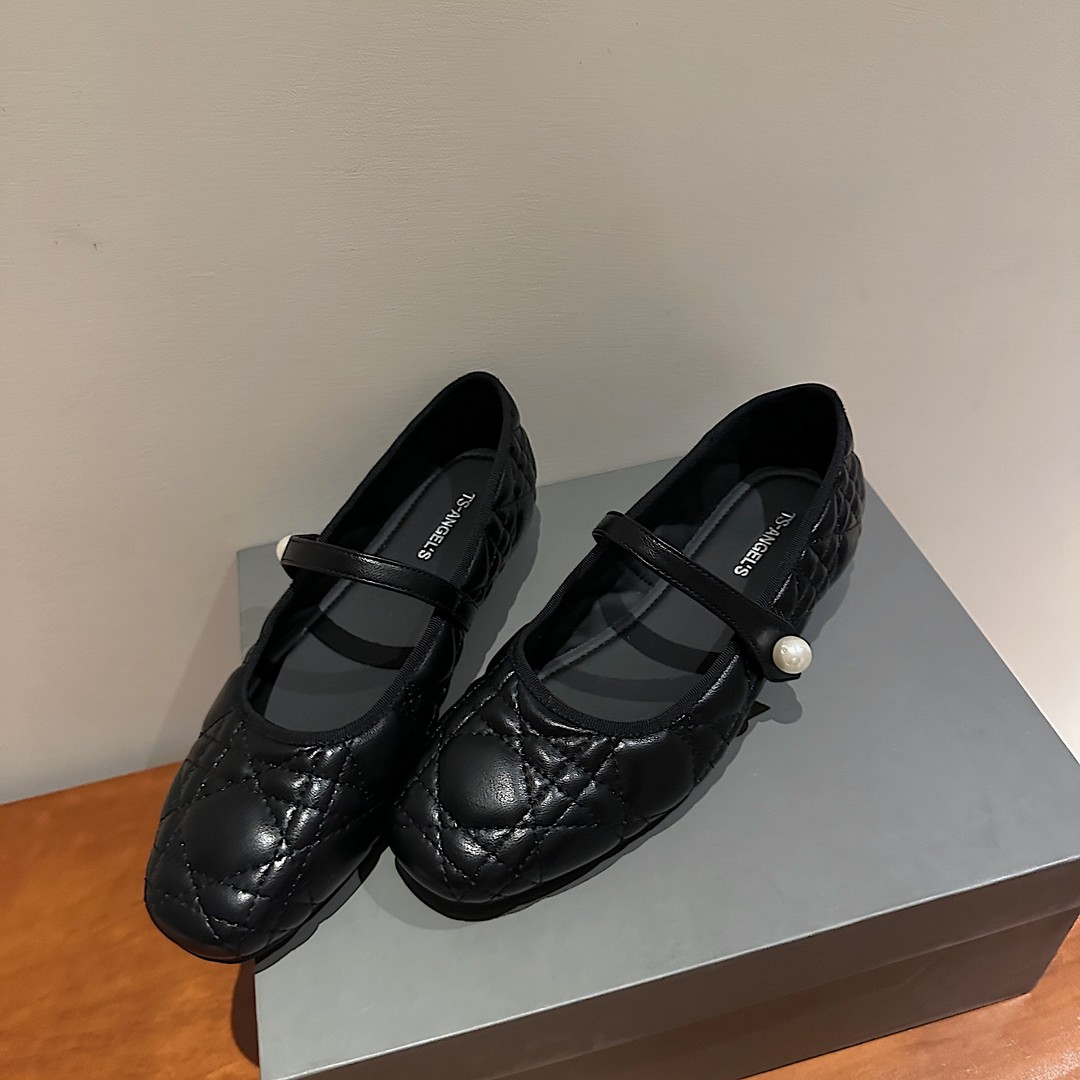 【张领领推荐】TS法式平底一字扣低帮日常休闲单鞋鞋女MTB67010-X主图