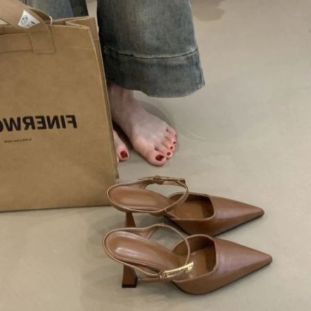 法式小众包头凉拖鞋女2026年春夏气质优雅金属扣尖头细跟高跟鞋女