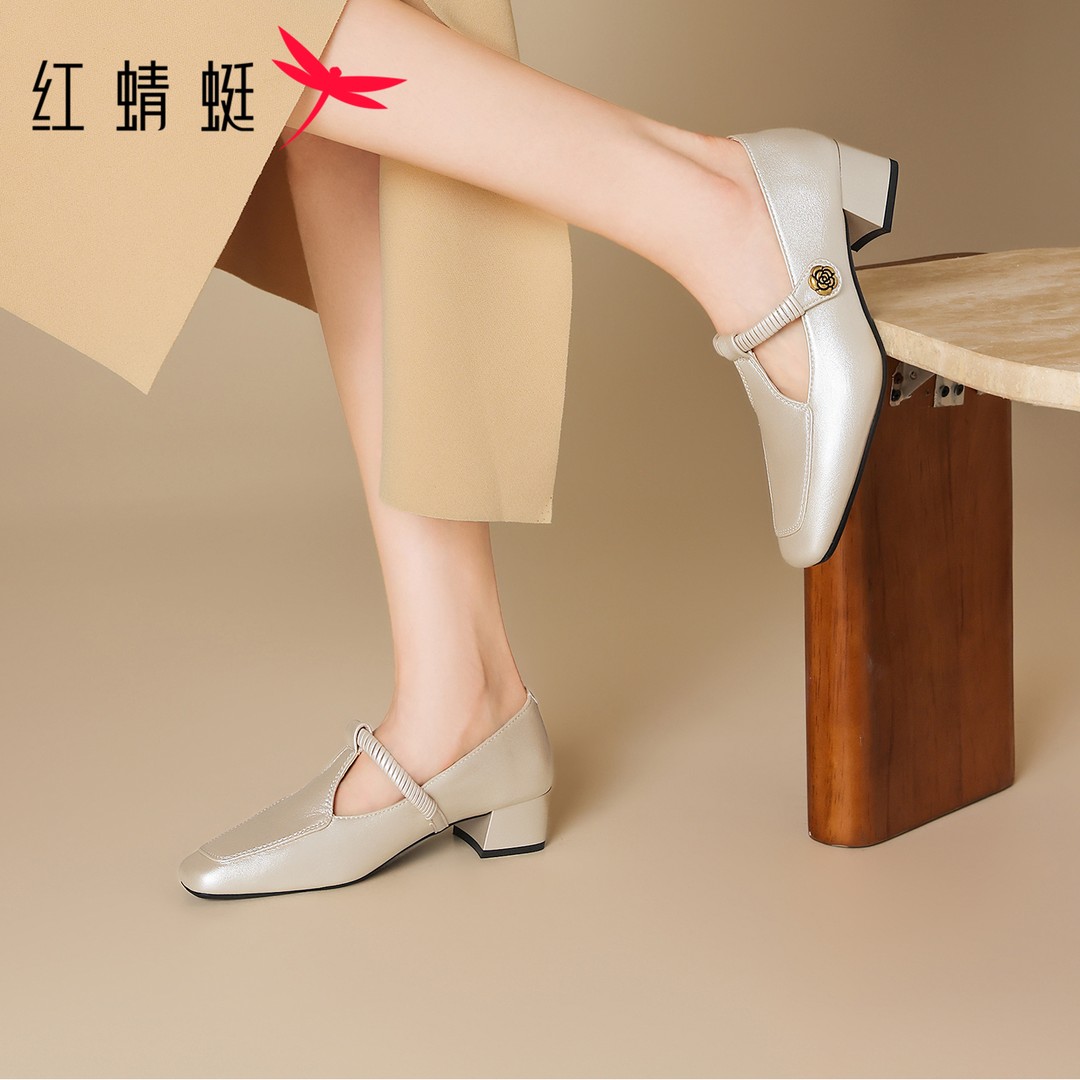 红蜻蜓秋季必备新款2026热卖款通勤简约精致适合日常搭配潮流单鞋主图