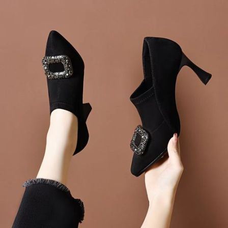 2026早春新款高跟鞋深口女短靴子钻扣黑色绒面尖头弹力及踝靴裸靴