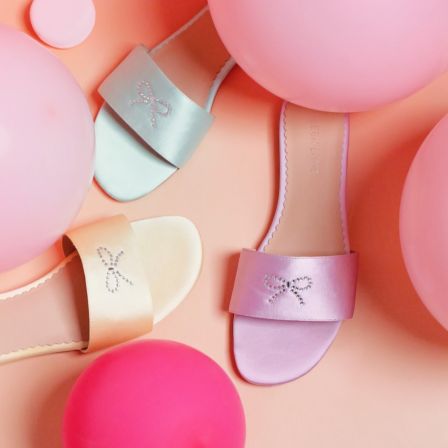 ElegiFemme原创蝴蝶结水钻凉拖一字带凉鞋平底时尚马卡龙凉拖鞋