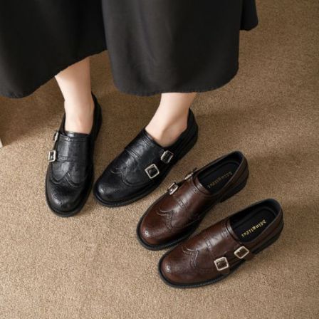 X8685 大码女鞋秋季新款英伦风百搭圆头黑色粗跟真皮乐福鞋单鞋女