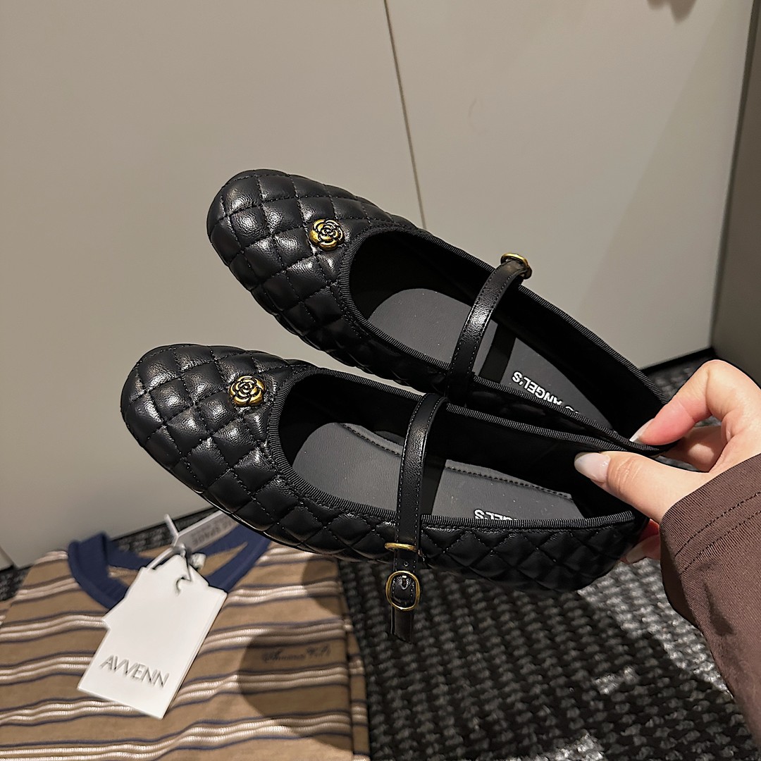 【张领领推荐】TS法式平底一字扣低帮日常休闲单鞋鞋女MTB67011-X主图