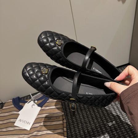 【张领领推荐】TS法式平底一字扣低帮日常休闲单鞋鞋女MTB67011-X