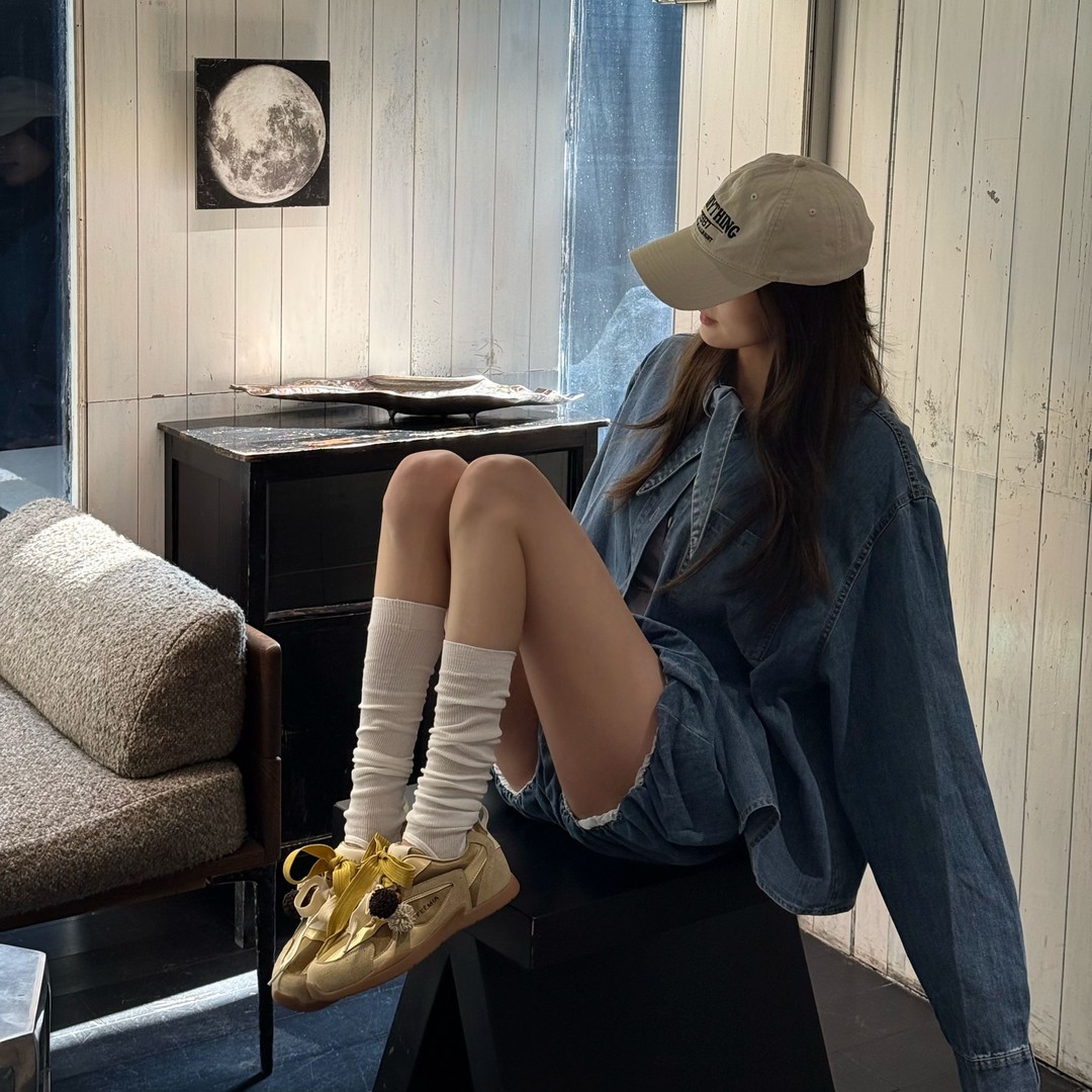 小发喵「甜酷风蝴蝶结小绒球休闲鞋｜巧饰复古松弛慵懒随性出街」777主图