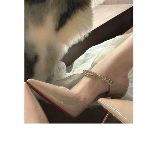 一字细带水钻包头2026新款时尚水钻尖头气质裸色红底细跟高跟鞋主图