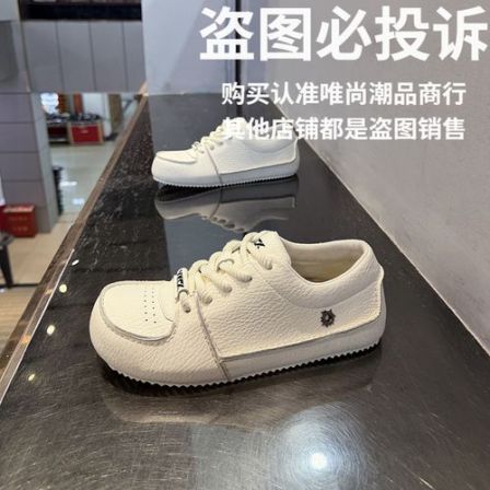 欧洲站男鞋2026年春季新款纯色皮面鞋透气时尚轻便超轻舒适勃肯鞋